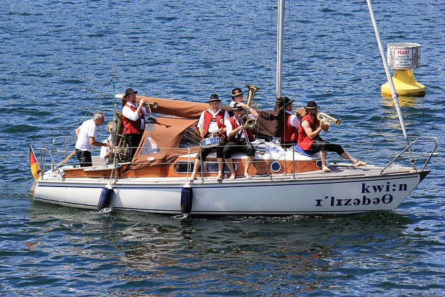 同样作为成 同样作为成